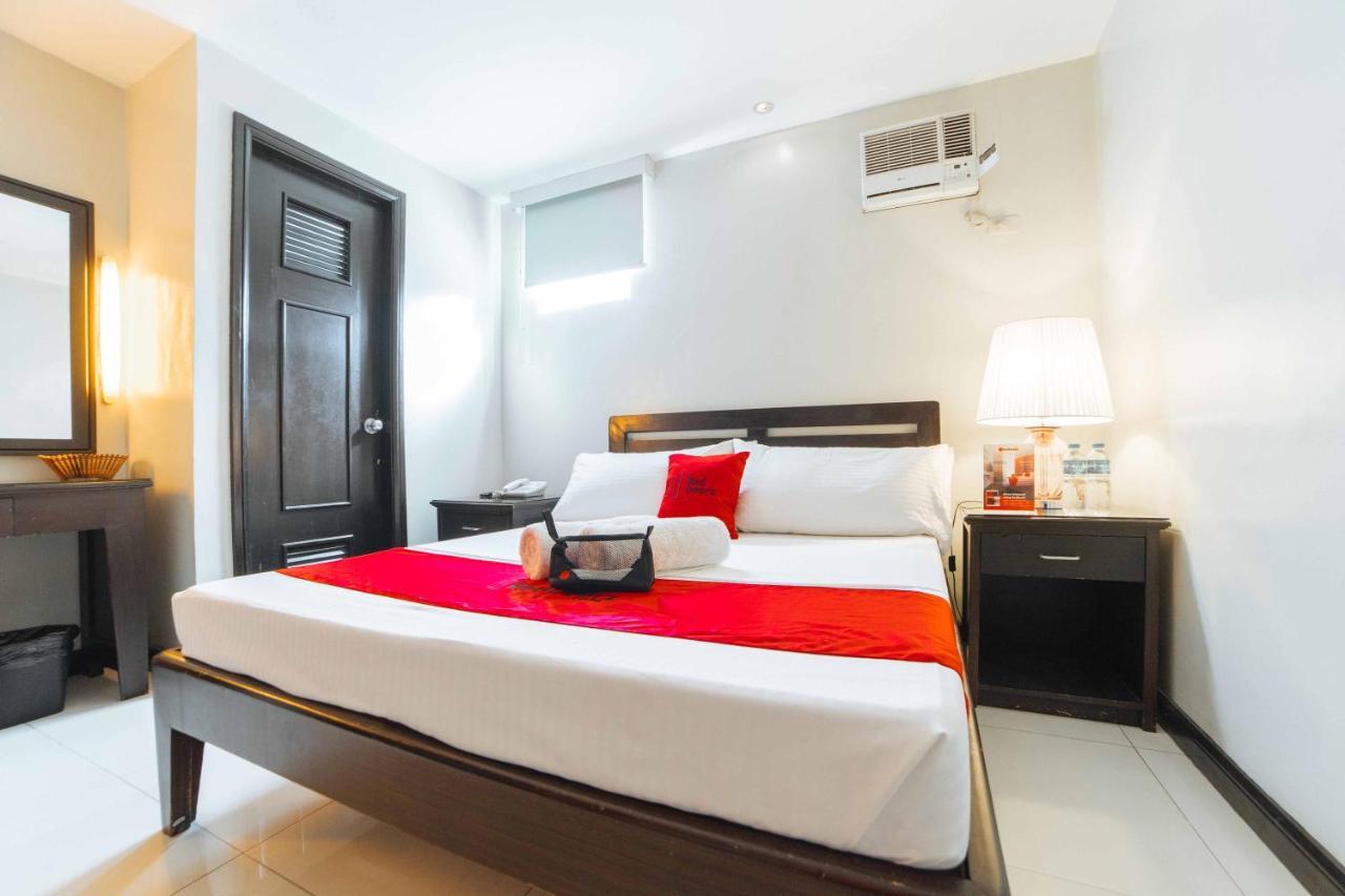 Reddoorz Plus Near Naia Expressway Pasay Exterior photo